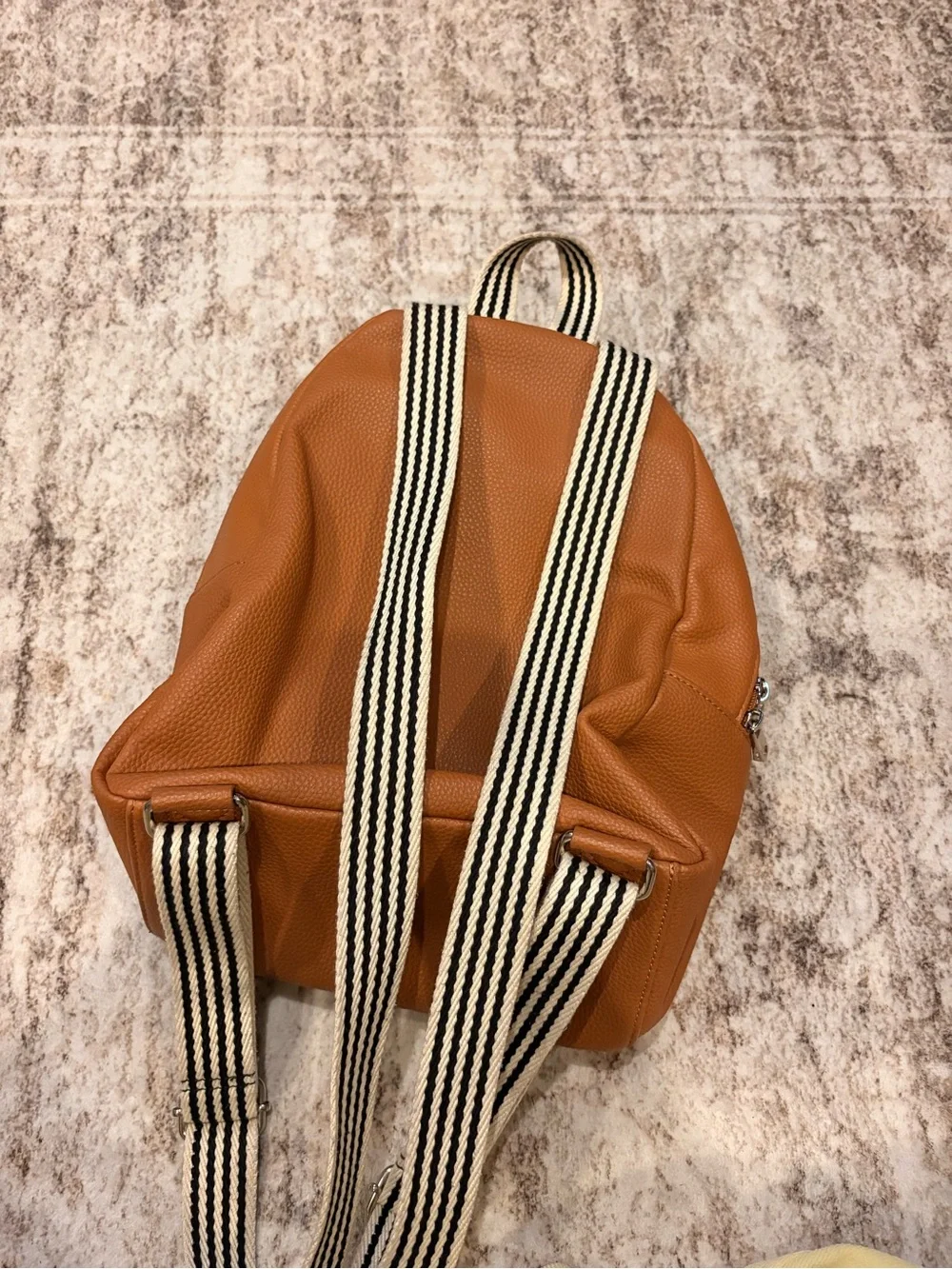 thirty-one brown Backpack with Simple Solid Design